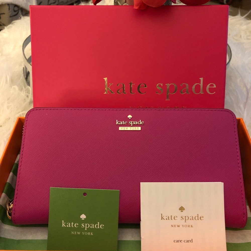KATE SPADE ♠️ HOT PINK ZIPPER WALLET